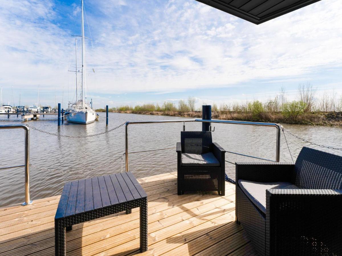 Beautiful Houseboat In Marina Of Volendam Ξενοδοχείο Εξωτερικό φωτογραφία